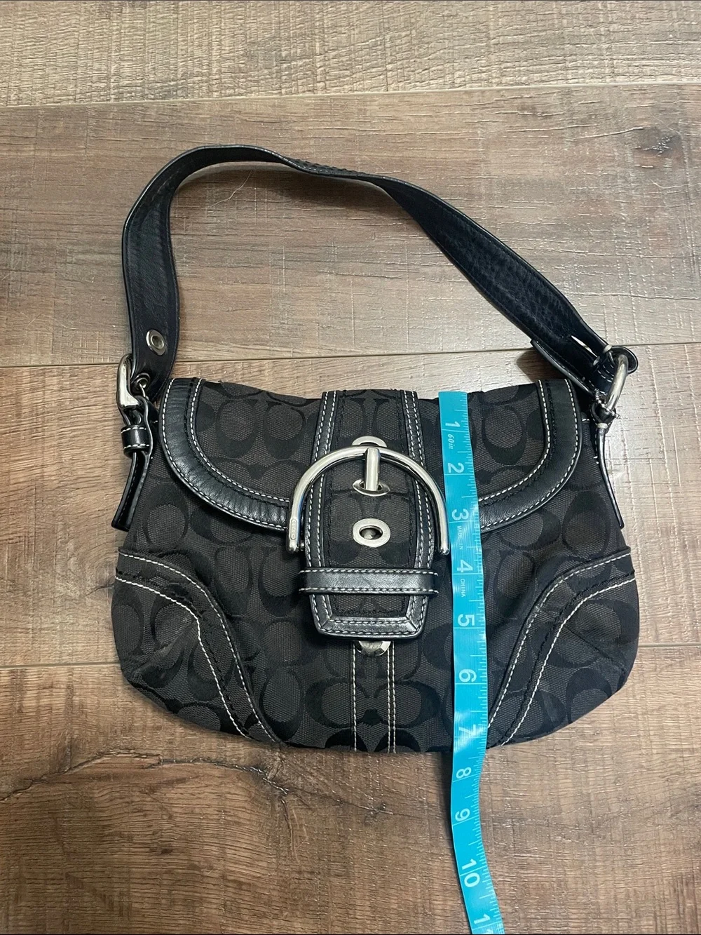 Coach Vintage Soho Black Signature Canvas Shoulder Bag Buckle Y2K